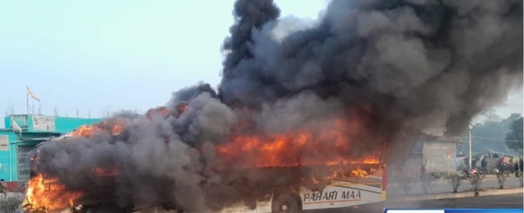 बस की टक्कर से छात्र की मौत